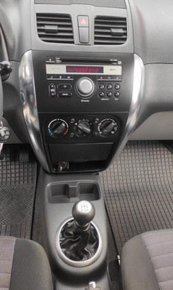 Suzuki SX4 cena 35900 przebieg: 99730, rok produkcji 2014 z Gliwice małe 106